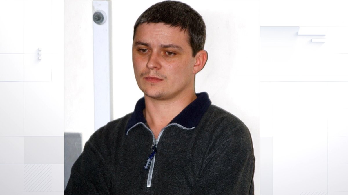NEWS: Soham murderer Ian Huntley dies after prison attack